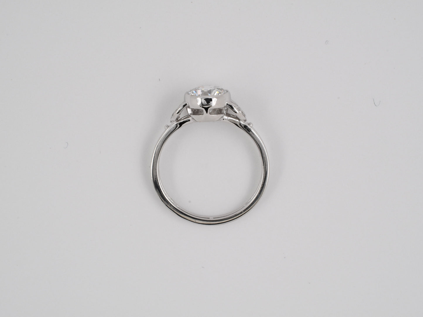 94902 - Platinum Diamond Engagement Ring