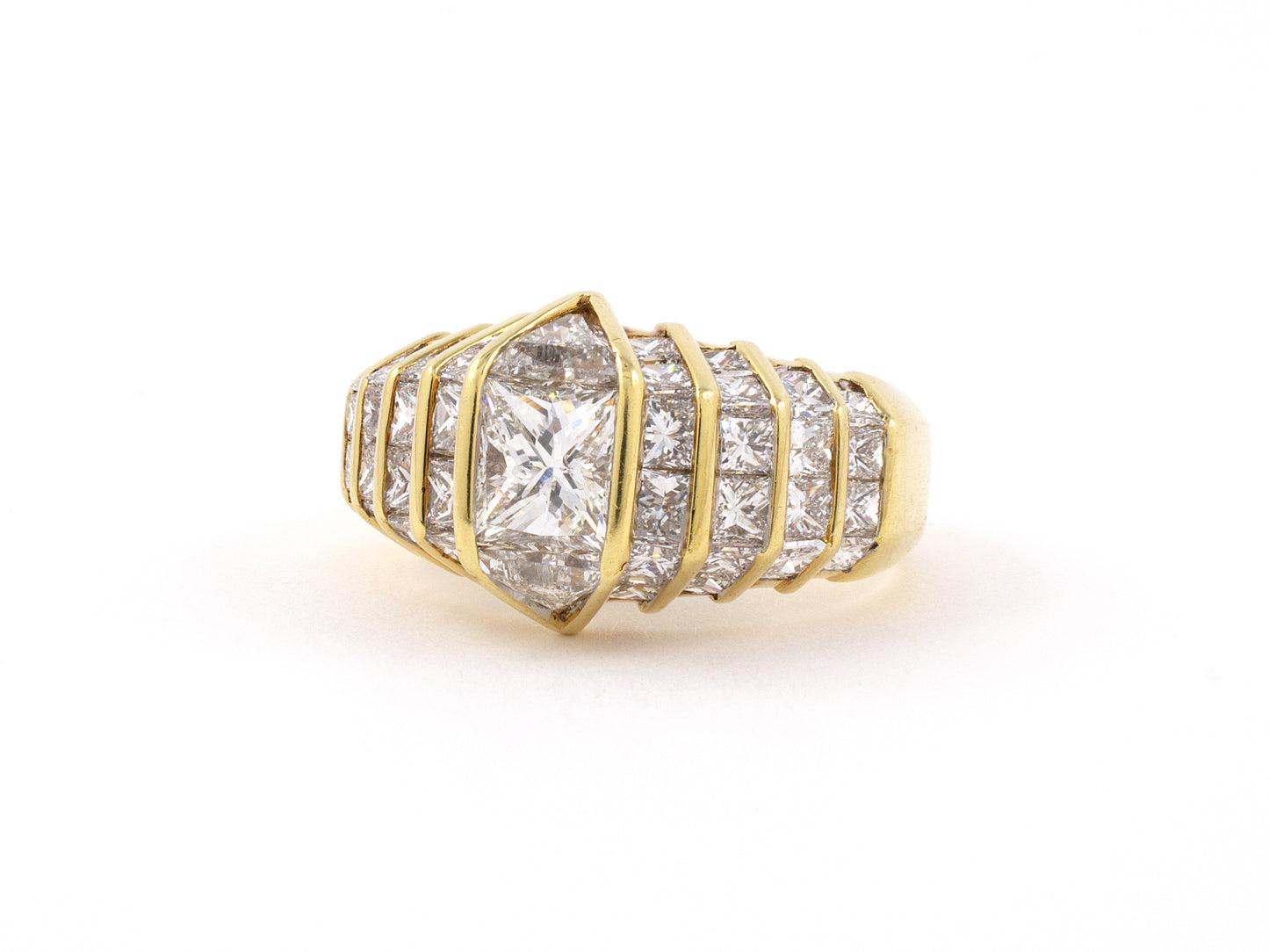 95610 - SOLD - Gold Diamond Engagement Ring