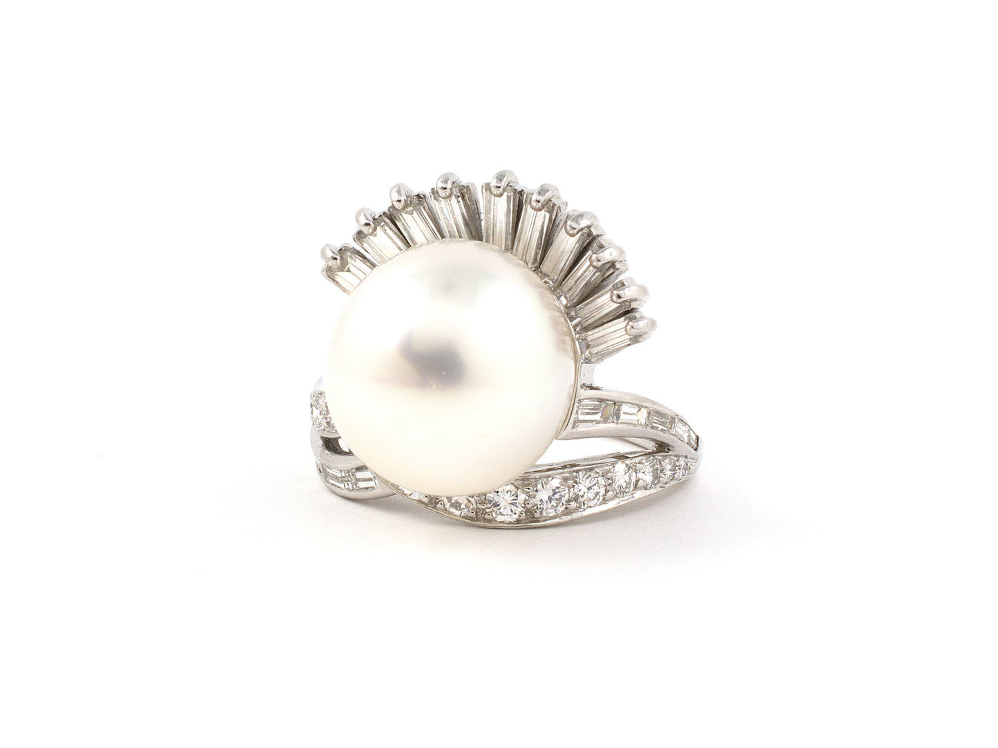 95990 - Circa 1950s Platinum Diamond Pearl Ring